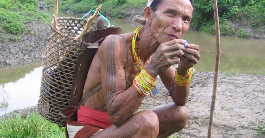 mentawai-hommes-fleurs.htm