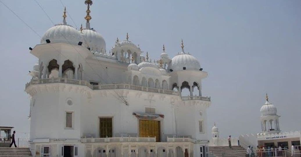 anandpur-sahib-sur-la-route-de-manali.htm