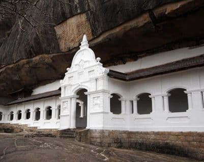 urlaub-in-sri-lanka-der-hoehlentempel-von-dambulla.htm