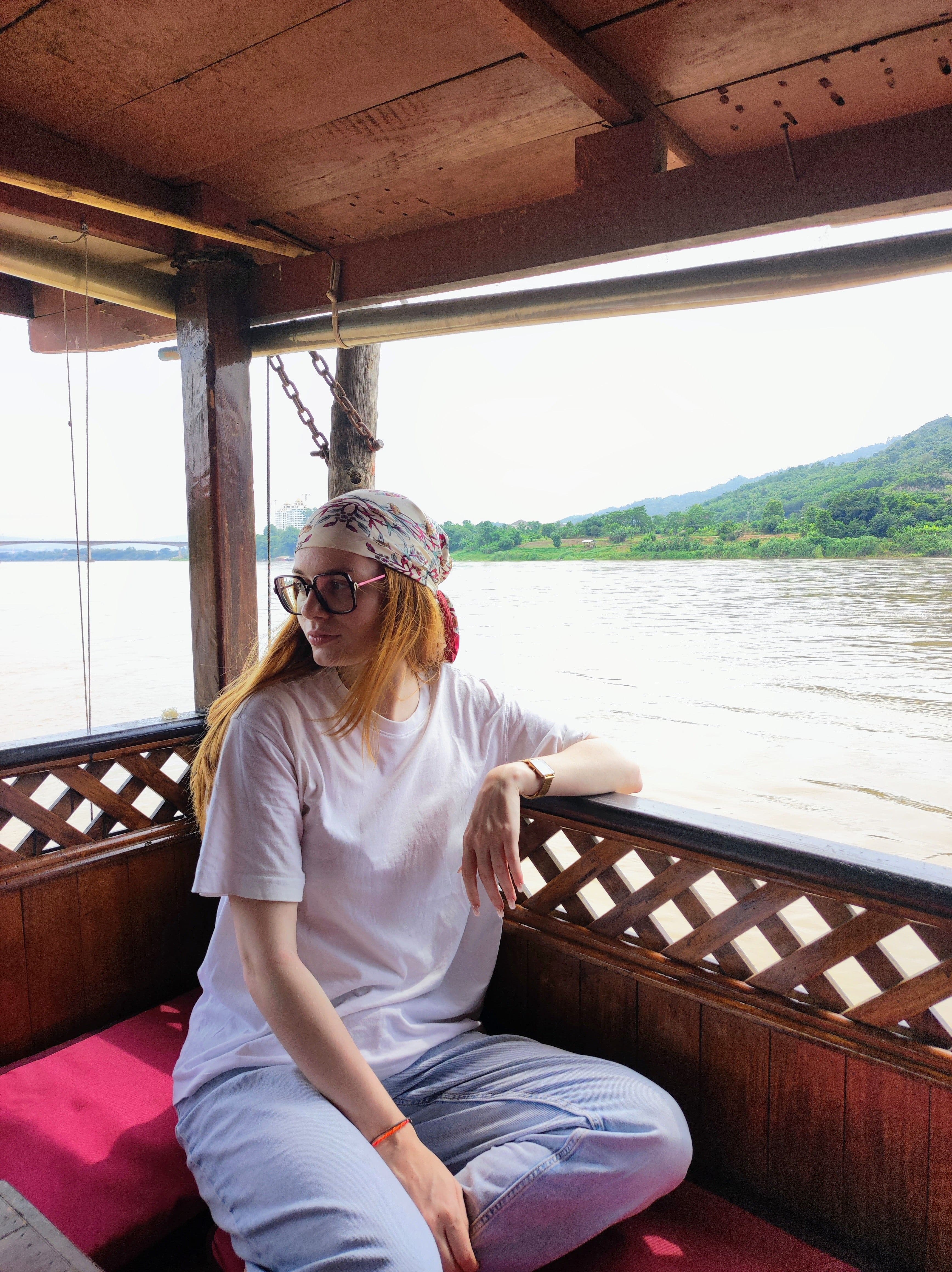 Portrait de Lauriane Fahrner, experte Shanti Travel au Laos, passionnée par la descente du Mékong et la découverte de villages et paysages préservés.