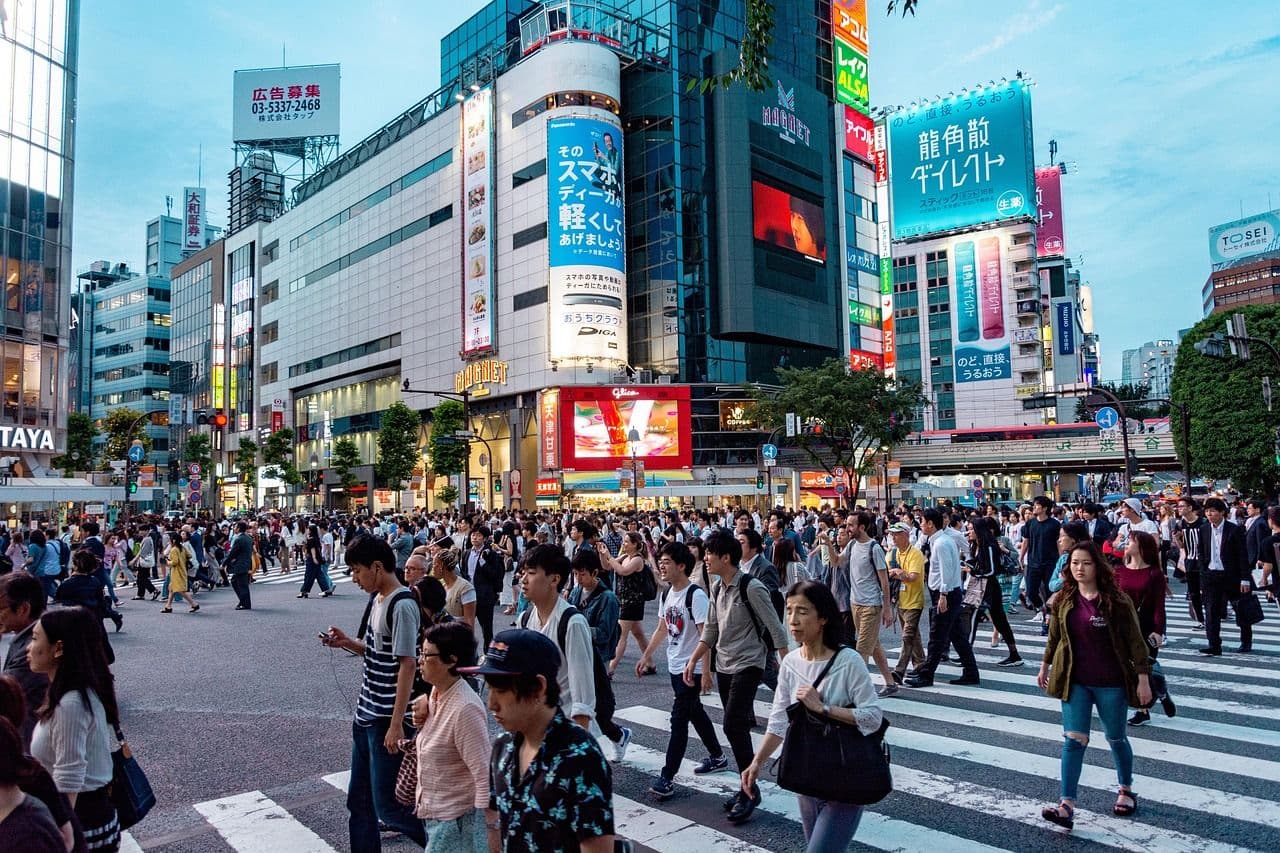 Vu sur le Shibuya Crossing à Shibuya