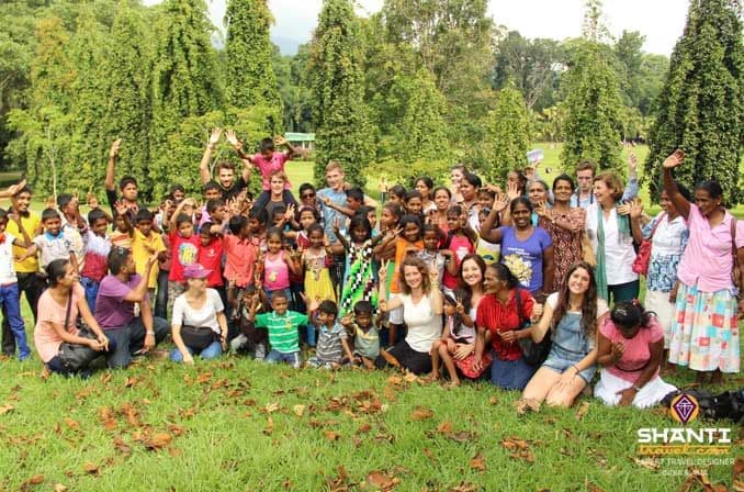 shanti-travel-voyager-enfants-sri-lanka.htm