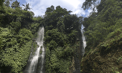 staying-in-family-home-and-trekking-at-the-sekumpul-waterfalls-in-bali.htm